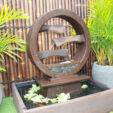 Galleria Imports Wagon Wheel Fountain - Medium Rust