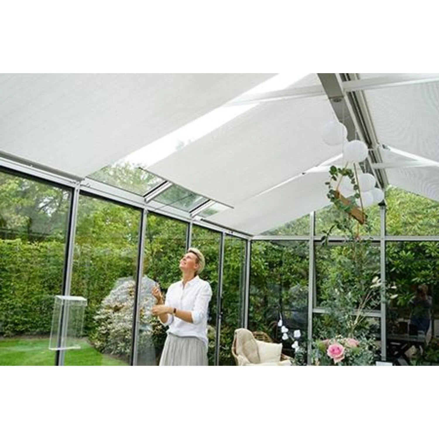 Hoklartherm Gigant Roof Retractable Roll-Up Shade