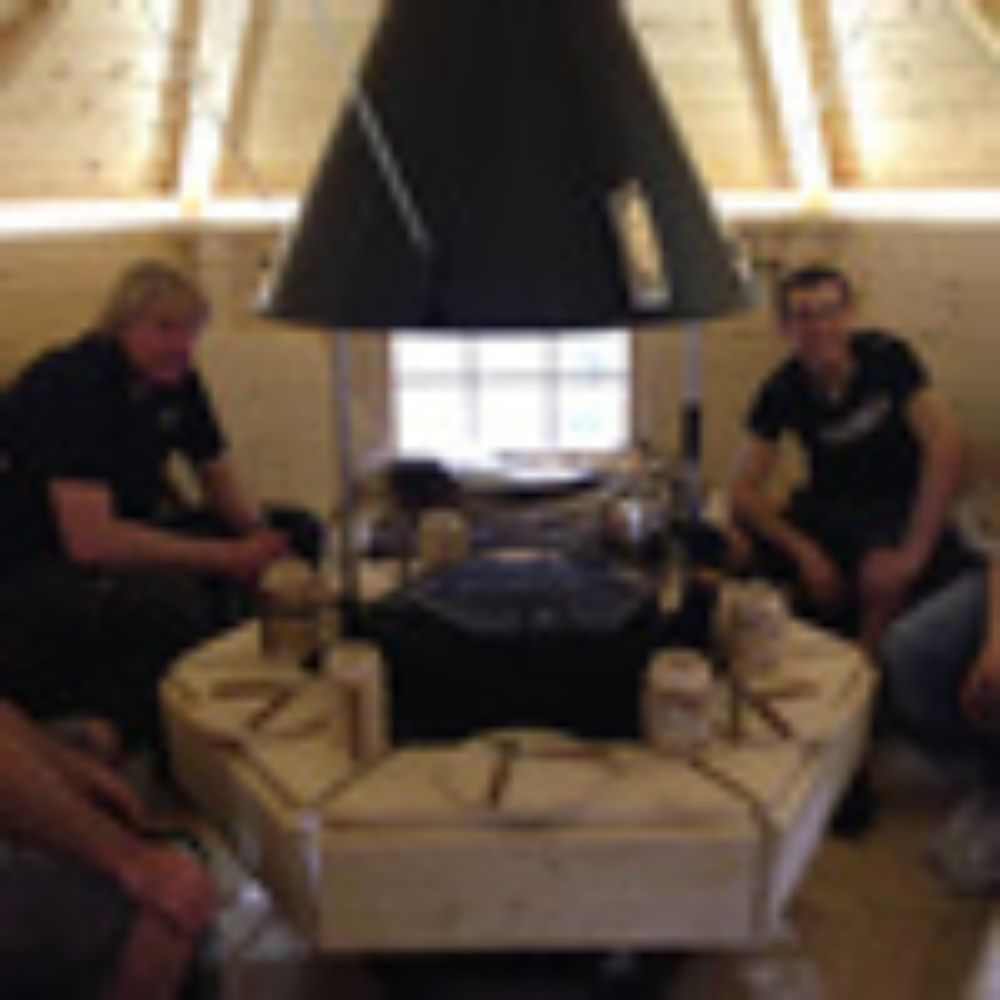 Exaco Kota Grill House/Hunting Cabin