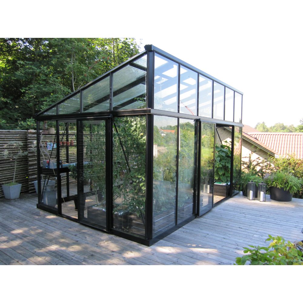 Janssens Modern Greenhouse
